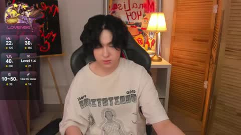 fiamoory online show from February 10, 2025, 7:36 am