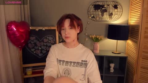 fiamoory online show from February 15, 2025, 12:01 pm