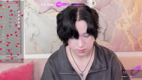 fiamoory online show from September 18, 2025, 3:25 pm