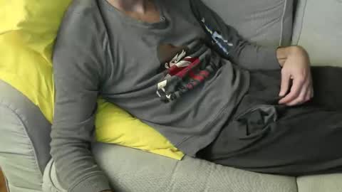 Fid online show from October 20, 2025, 9:59 pm