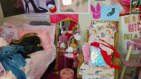 fieryminx67 online show from February 11, 2026, 1:21 am