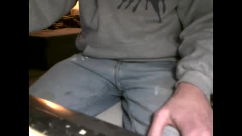 Snapshot of fifi010203 chatting on January 27, 2025, 2:13 pm fifi010203 online show from January 27, 2025, 2:13 pm