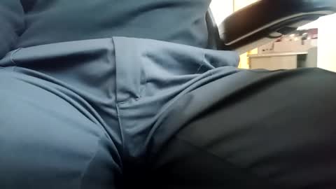 Snapshot of fifi010203 chatting on October 14, 2025, 12:06 pm fifi010203 online show from October 14, 2025, 12:06 pm