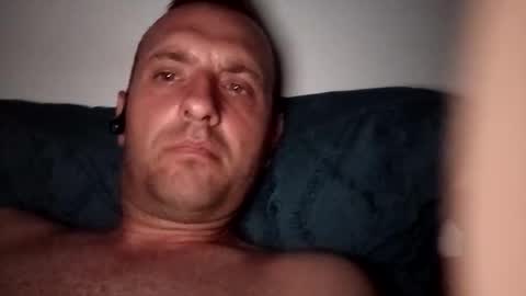 Snapshot of figonik chatting on September 14, 2025, 8:08 pm Nick online show from September 14, 2025, 8:08 pm