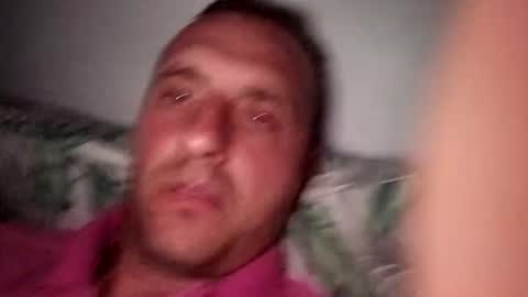 Snapshot of figonik chatting on October 24, 2025, 7:43 pm Nick online show from October 24, 2025, 7:43 pm