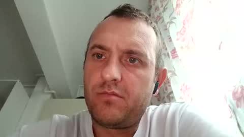 Snapshot of figonik chatting on November 11, 2025, 6:13 am Nick online show from November 11, 2025, 6:13 am