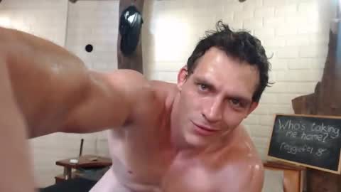 Snapshot of fila4000 chatting on December 4, 2024, 11:41 am MuscleGod online show from December 4, 2024, 11:41 am