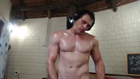 Snapshot of fila4000 chatting on December 11, 2024, 2:22 pm MuscleGod online show from December 11, 2024, 2:22 pm