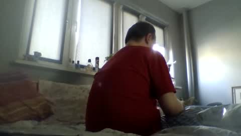 filipek757 online show from April 3, 2026, 9:40 am