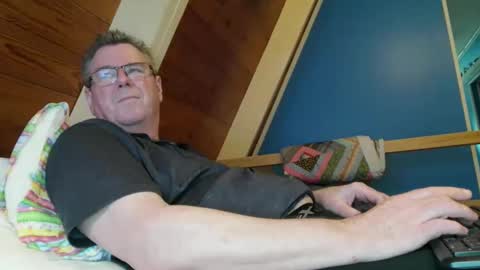 finderfiner online show from April 25, 2026, 1:41 pm