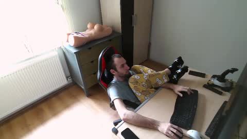 Jane and Findo online show from February 25, 2025, 11:22 pm