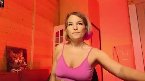 Lady online show from March 18, 2026, 4:54 pm