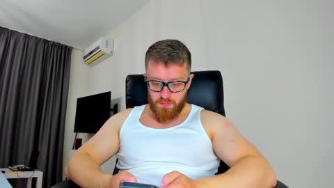 FindomGuyXXX online show from April 4, 2026, 11:51 am