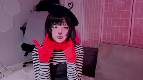 finleyfae online show from January 16, 2026, 5:50 pm