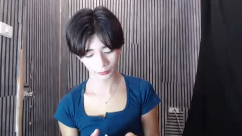 fiona908995 online show from November 22, 2025, 10:36 am