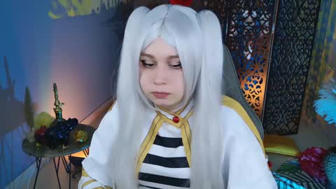 Snapshot of fioramarmoris chatting on December 15, 2024, 9:45 am fiora online show from December 15, 2024, 9:45 am