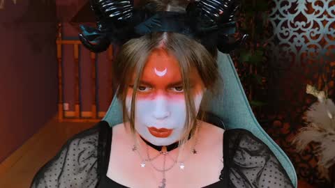 Snapshot of fioramarmoris chatting on January 2, 2025, 8:06 am fiora online show from January 2, 2025, 8:06 am