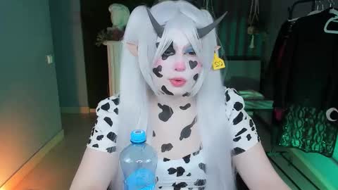 Snapshot of fioramarmoris chatting on March 1, 2025, 8:13 am fiora online show from March 1, 2025, 8:13 am