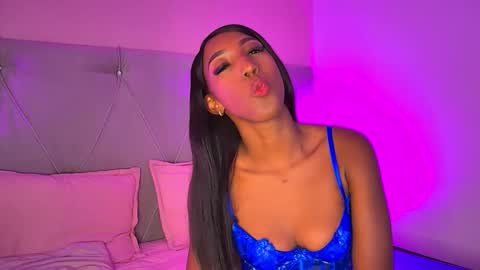 Snapshot of fiorelalenin chatting on February 1, 2025, 3:28 pm Fiorela Lenin online show from February 1, 2025, 3:28 pm