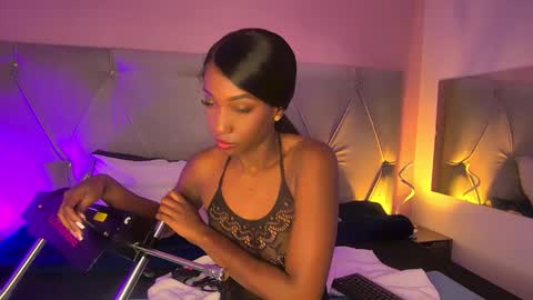 Snapshot of fiorelalenin chatting on September 27, 2025, 1:49 pm Fiorela Lenin online show from September 27, 2025, 1:49 pm