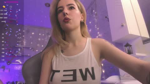 Snapshot of fire_moth chatting on January 12, 2025, 5:45 am Bellatrix online show from January 12, 2025, 5:45 am