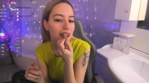 Snapshot of fire_moth chatting on March 9, 2025, 3:32 am Bellatrix online show from March 9, 2025, 3:32 am