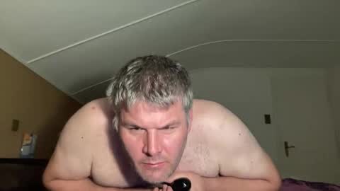 Snapshot of fistme33 chatting on October 12, 2025, 5:45 pm fistme33 online show from October 12, 2025, 5:45 pm