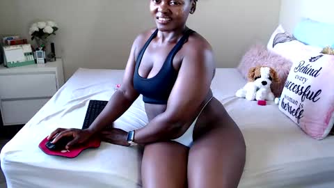 fitblair66_ online show from May 15, 2026, 12:12 pm