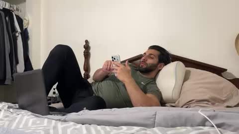 fitcurvyman4fun_69 online show from March 3, 2026, 8:26 pm