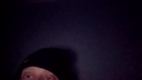 fitfungi7 online show from April 6, 2026, 2:31 am