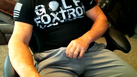 Snapshot of fitguy40 chatting on March 7, 2025, 8:11 pm fitguy40 online show from March 7, 2025, 8:11 pm