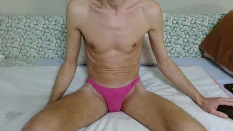 Snapshot of fithotguy90 chatting on January 22, 2025, 7:03 pm Luis online show from January 22, 2025, 7:03 pm