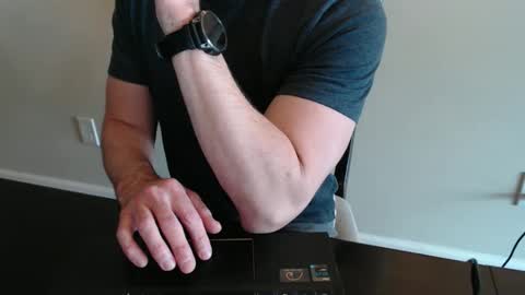 fithubby80 online show from March 27, 2026, 7:24 pm