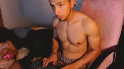 fitnescalientes online show from December 6, 2024, 8:29 pm