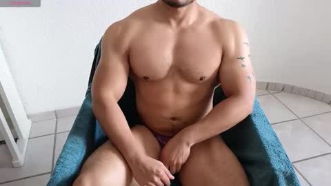 Snapshot of fitnessbody92 chatting on February 4, 2026, 2:34 pm Farid online show from February 4, 2026, 2:34 pm