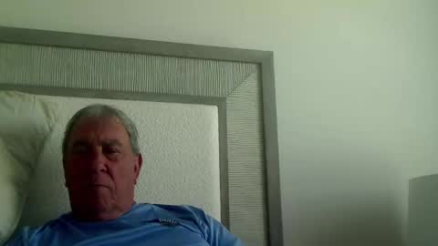 fjcs73 online show from April 24, 2026, 5:04 pm