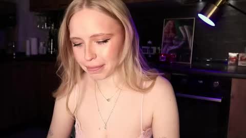 Snapshot of fkngossip chatting on December 3, 2025, 10:46 am Ju online show from December 3, 2025, 10:46 am