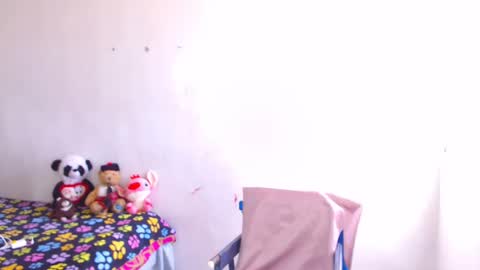 flats23cm online show from February 11, 2025, 7:27 pm