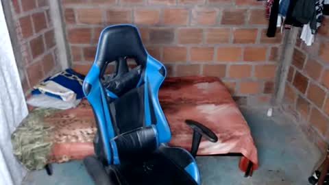 Snapshot of flacolatind chatting on January 29, 2025, 4:05 am FLACO online show from January 29, 2025, 4:05 am