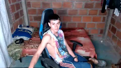 Snapshot of flacolatind chatting on January 31, 2025, 3:52 am FLACO online show from January 31, 2025, 3:52 am