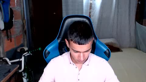 Snapshot of flacolatind chatting on September 19, 2025, 7:25 pm FLACO online show from September 19, 2025, 7:25 pm