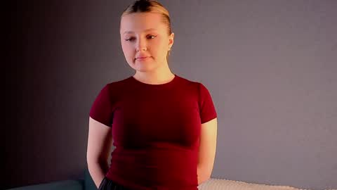 Amelia online show from April 2, 2026, 1:47 am