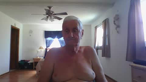 Snapshot of flamale65to chatting on February 23, 2026, 6:27 pm flamale65to online show from February 23, 2026, 6:27 pm