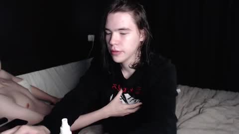 Robin online show from December 13, 2024, 12:28 pm