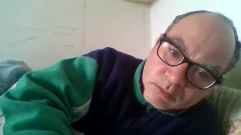 Snapshot of flashdreaming chatting on April 1, 2026, 4:15 pm Carlo online show from April 1, 2026, 4:15 pm