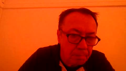 Snapshot of flenzo44 chatting on December 2, 2025, 5:46 am flenzo44 online show from December 2, 2025, 5:46 am