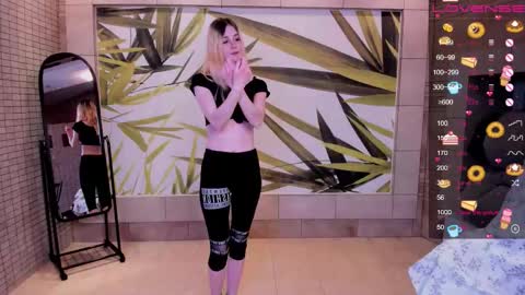 FlexiMona online show from January 18, 2026, 10:13 pm