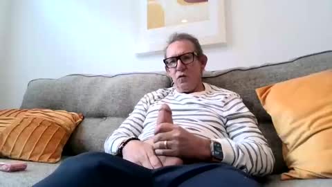 Snapshot of flirtofcharleston chatting on March 10, 2025, 8:12 pm Flickrbrite online show from March 10, 2025, 8:12 pm