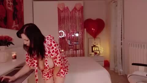 Lana Dina online show from February 13, 2026, 9:05 am