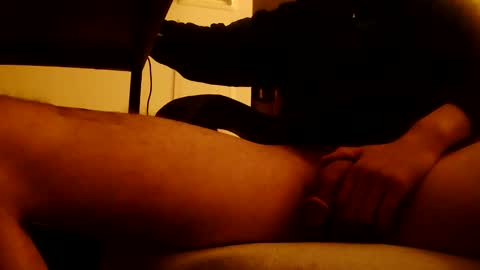 Snapshot of floater_24 chatting on October 19, 2025, 12:00 am floater_24 online show from October 19, 2025, 12:00 am